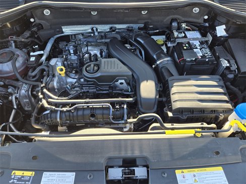 Used 2024 Volkswagen Taos SE image 31