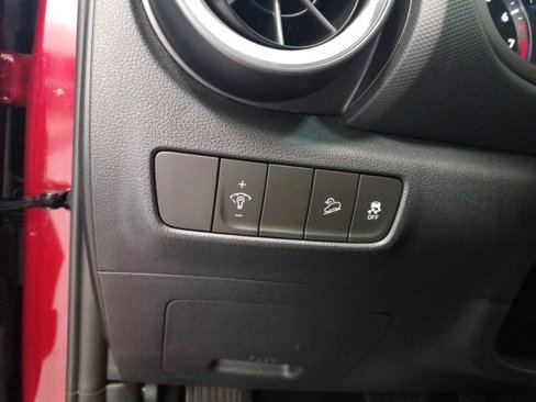 Used 2023 Hyundai Kona SEL image 13