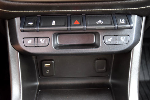 Used 2018 GMC Canyon Denali image 25