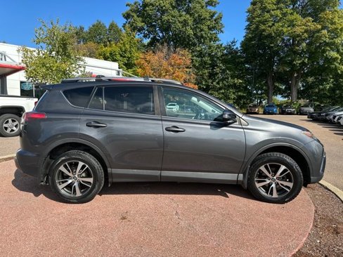 Used 2018 Toyota RAV4 XLE image 6