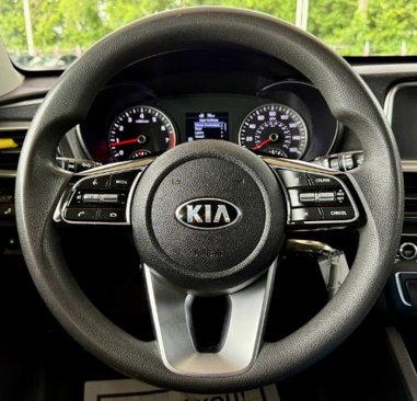 Used 2020 Kia Optima LX image 7