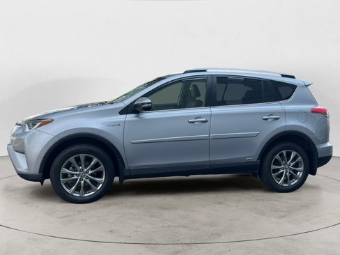 Used 2017 Toyota RAV4 Limited image 2