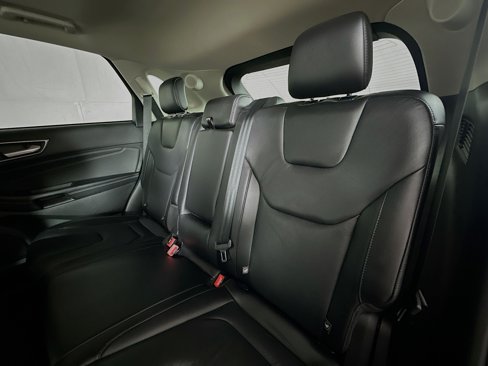 Used 2022 Ford Edge Titanium image 22