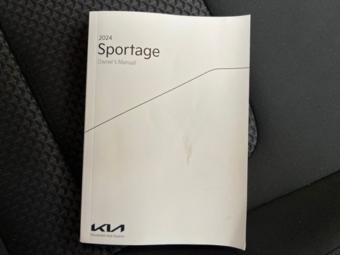 Used 2024 Kia Sportage LX image 27