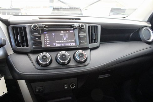 Used 2017 Toyota RAV4 LE image 40