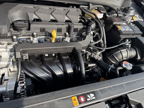 New 2025 Hyundai Venue SEL image 19