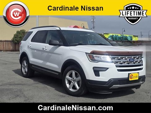 Used 2019 Ford Explorer XLT image 1