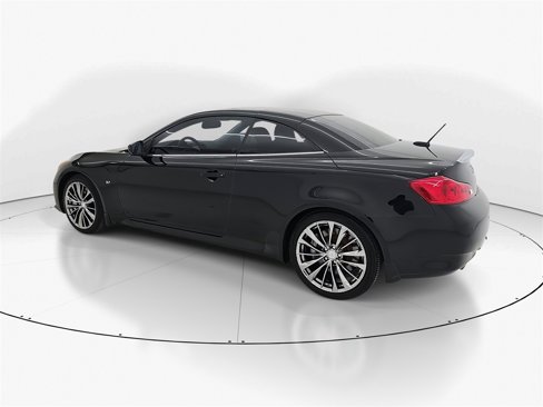 Used 2014 INFINITI Q60 Convertible w/ Sport Package image 9