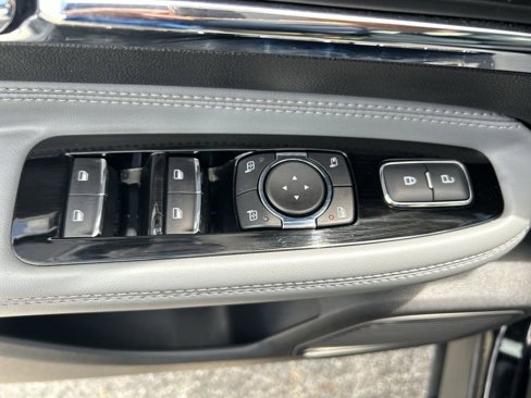 Used 2021 Lincoln Corsair AWD w/ Premium Package image 56