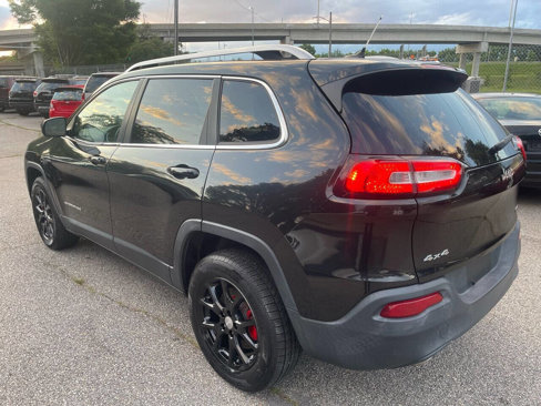 Used 2014 Jeep Cherokee Latitude w/ Cold Weather Group image 5