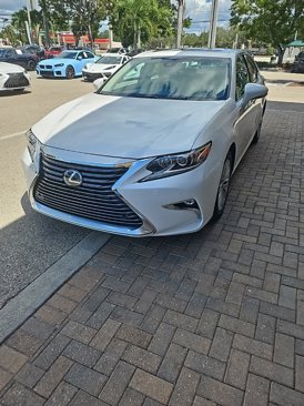 Used 2017 Lexus ES 350 image 2