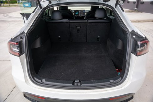 Used 2022 Tesla Model Y Performance image 25