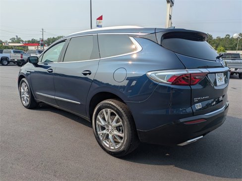 Used 2023 Buick Enclave Premium w/ Experience Buick Package image 6