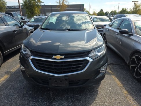 Used 2020 Chevrolet Equinox LS image 2