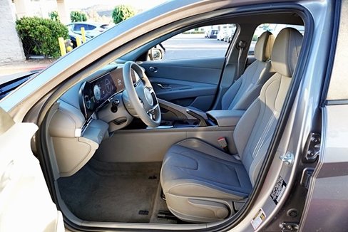 Certified 2024 Hyundai Elantra SEL image 13