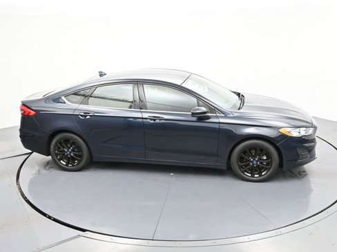Used 2020 Ford Fusion SE image 24