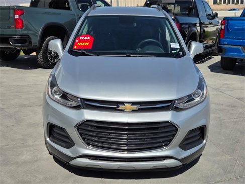Used 2018 Chevrolet Trax LT w/ LT Convenience Package image 8