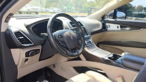 Used 2016 Lincoln MKX Reserve w/ Luxury Package image 20