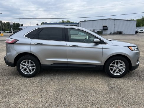 Used 2022 Ford Edge SEL image 6