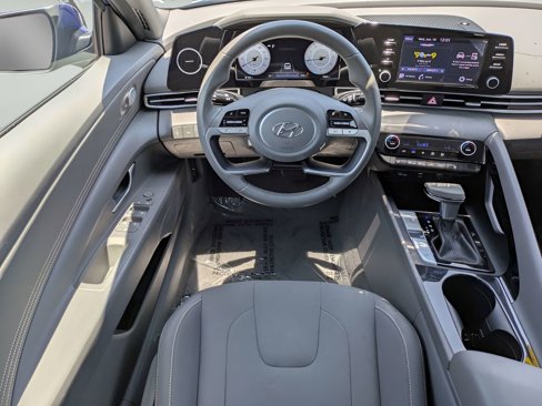 Used 2021 Hyundai Elantra SEL w/ Convenience Package image 14