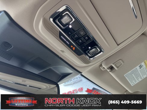 Used 2021 Lincoln Corsair FWD w/ Premium Package image 13