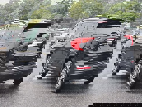 Used 2020 GMC Terrain SLT w/ Preferred Package image 4