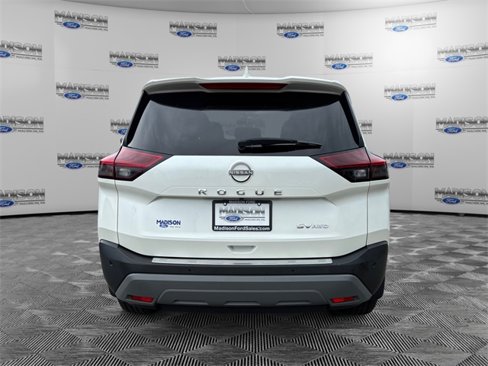 Used 2022 Nissan Rogue SV image 4