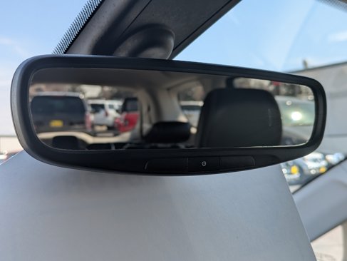 Used 2020 Chrysler Voyager Lxi image 29