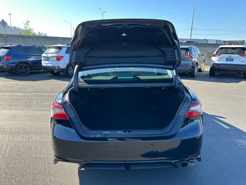 Used 2023 Toyota Camry SE image 11