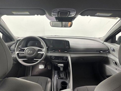 New 2025 Hyundai Elantra Sport image 30