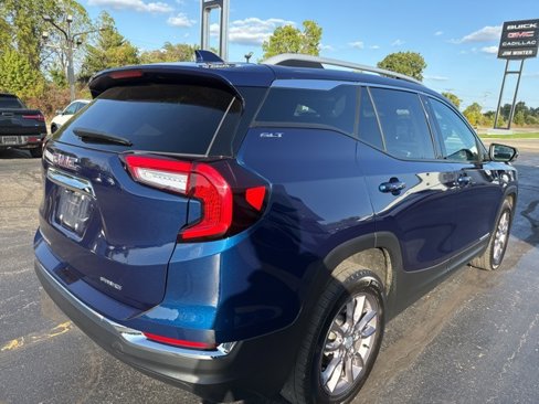 Certified 2022 GMC Terrain SLT w/ Infotainment Package II image 10