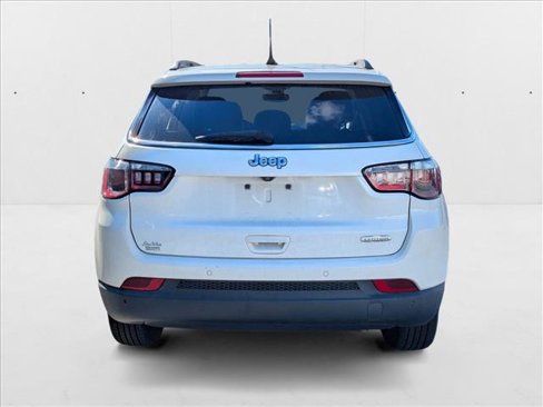 Used 2019 Jeep Compass Latitude w/ Popular Equipment Group image 6