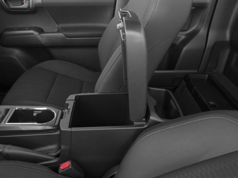 Used 2017 Toyota Tacoma SR image 12