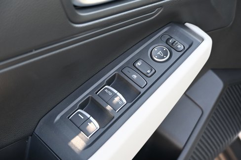 Certified 2025 Honda Accord LX image 19