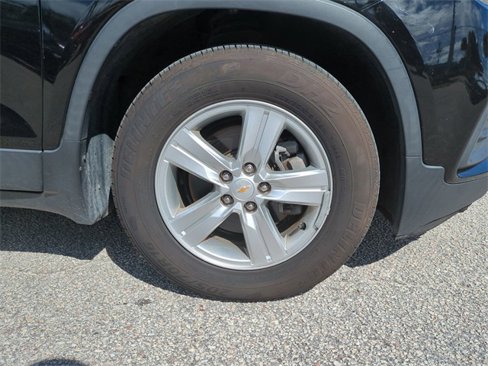 Used 2020 Chevrolet Trax LS image 11