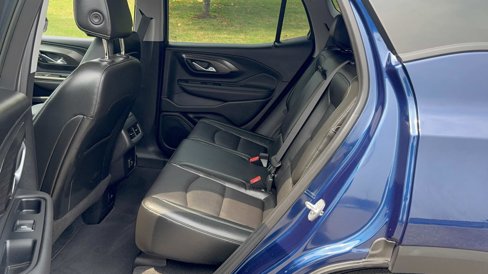 Used 2022 GMC Terrain SLT image 14