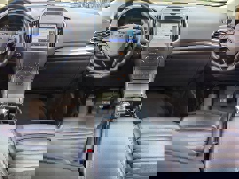 Used 2020 Ford Edge SE image 16