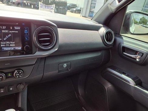 Used 2019 Toyota Tacoma TRD Off-Road image 27