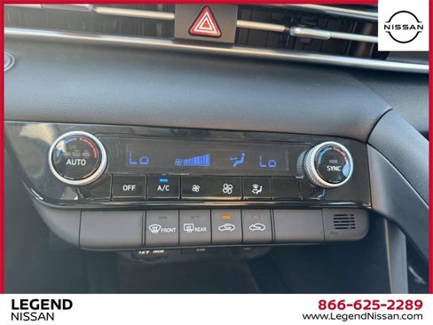 Used 2023 Hyundai Elantra SEL image 23