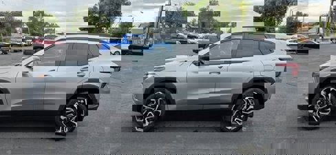 New 2025 Chevrolet Trax RS w/ Driver Confidence Package image 4