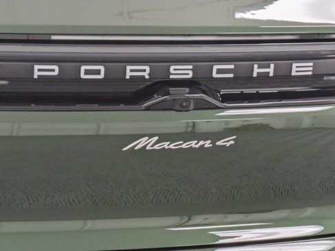 Used 2024 Porsche Macan 4 Electric image 27