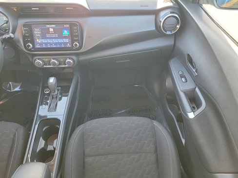 Certified 2024 Nissan Kicks SV image 17