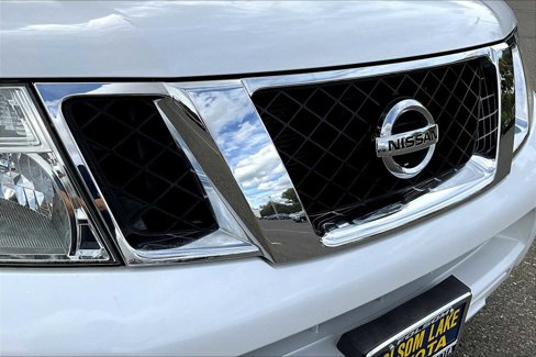 Used 2012 Nissan Pathfinder SV image 29