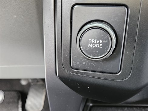 Used 2023 Ford F150 XLT image 22