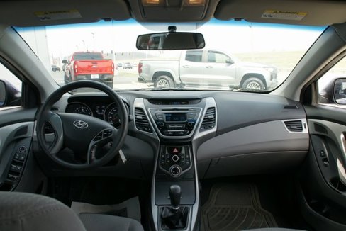 Used 2016 Hyundai Elantra SE image 25