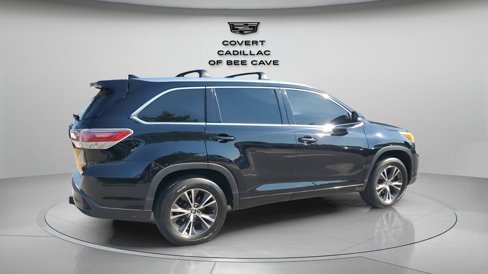 Used 2016 Toyota Highlander XLE image 10