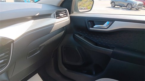 Used 2020 Ford Escape SE image 22