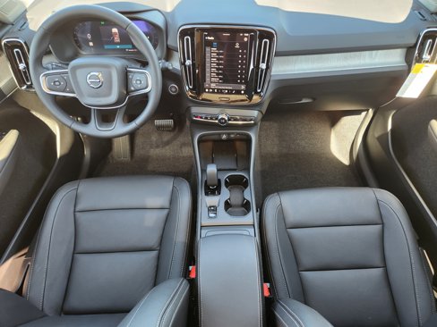 New 2025 Volvo XC40 B5 Core w/ Protection Package Premier image 14