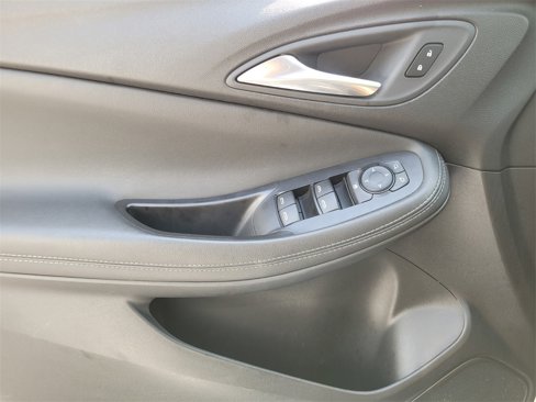 Used 2024 Buick Encore GX Sport Touring image 32