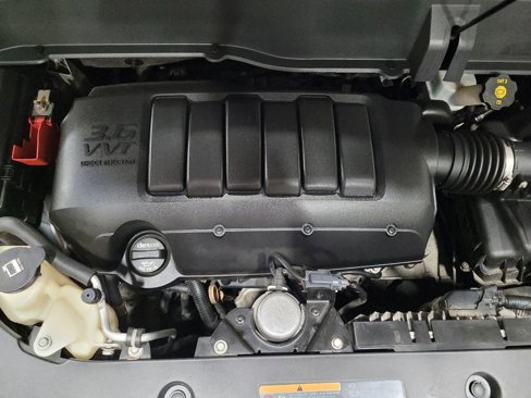 Used 2015 GMC Acadia SLE image 30